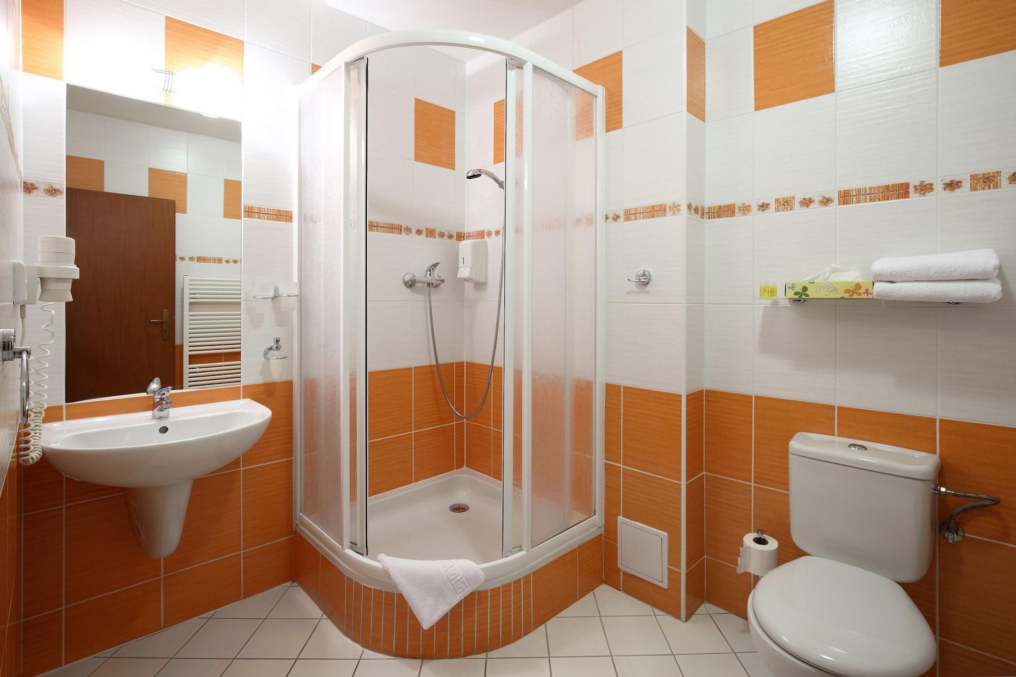 Hotel Palace Plzeň Dış mekan fotoğraf