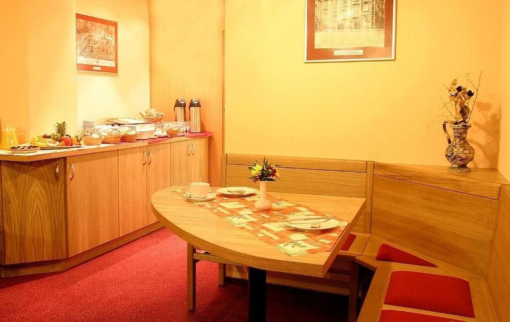 Hotel Palace Plzeň Dış mekan fotoğraf
